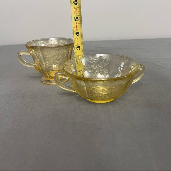 VTG Federal Glass Madrid Pattern Yellow Depression Glass Open Sugar Dishes - Picture 10 of 11
